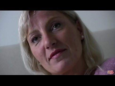 ❤️ Ema, keda me kõik keppisime ... Daam, käitu! ☑ Pornovideo at porn et.ttsex.ru ❌️❤